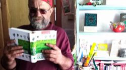 Жемчужниковская библиотека пригласила читателей на книжную выставку - викторину 